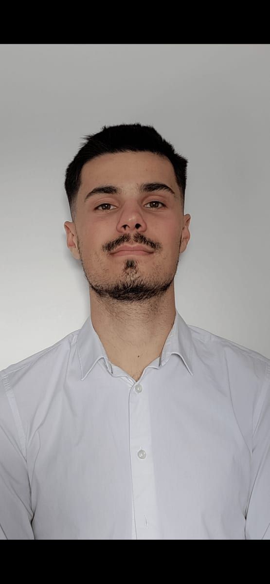 Profil von Aaron